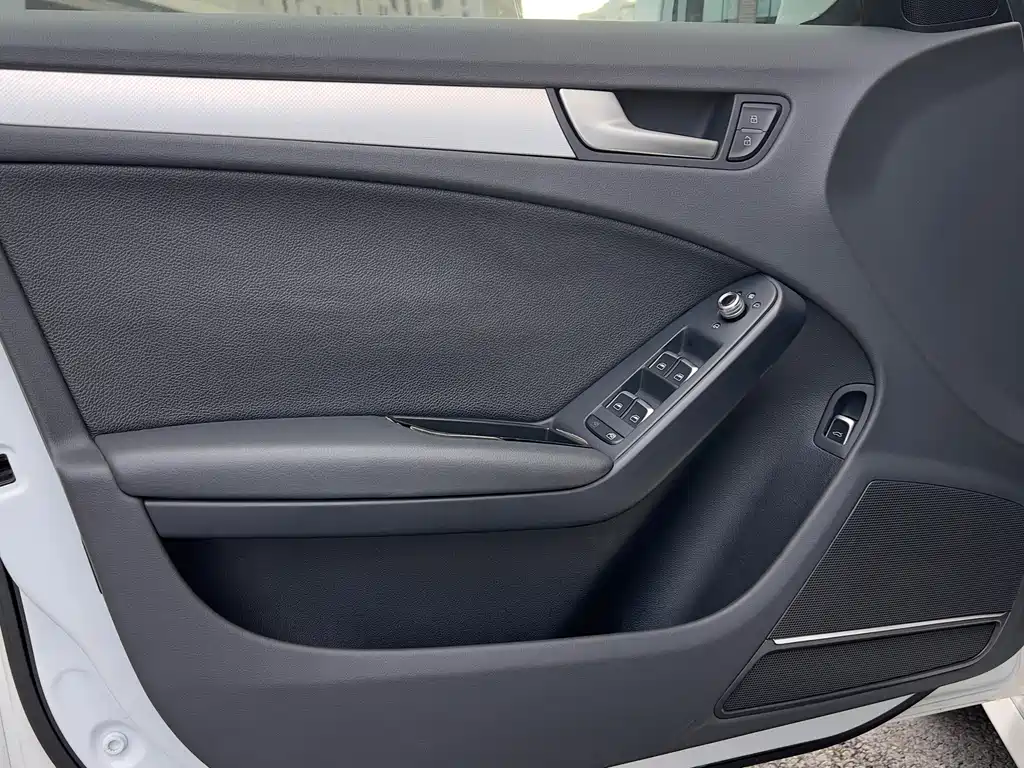 Audi A4L — миниатюра 6