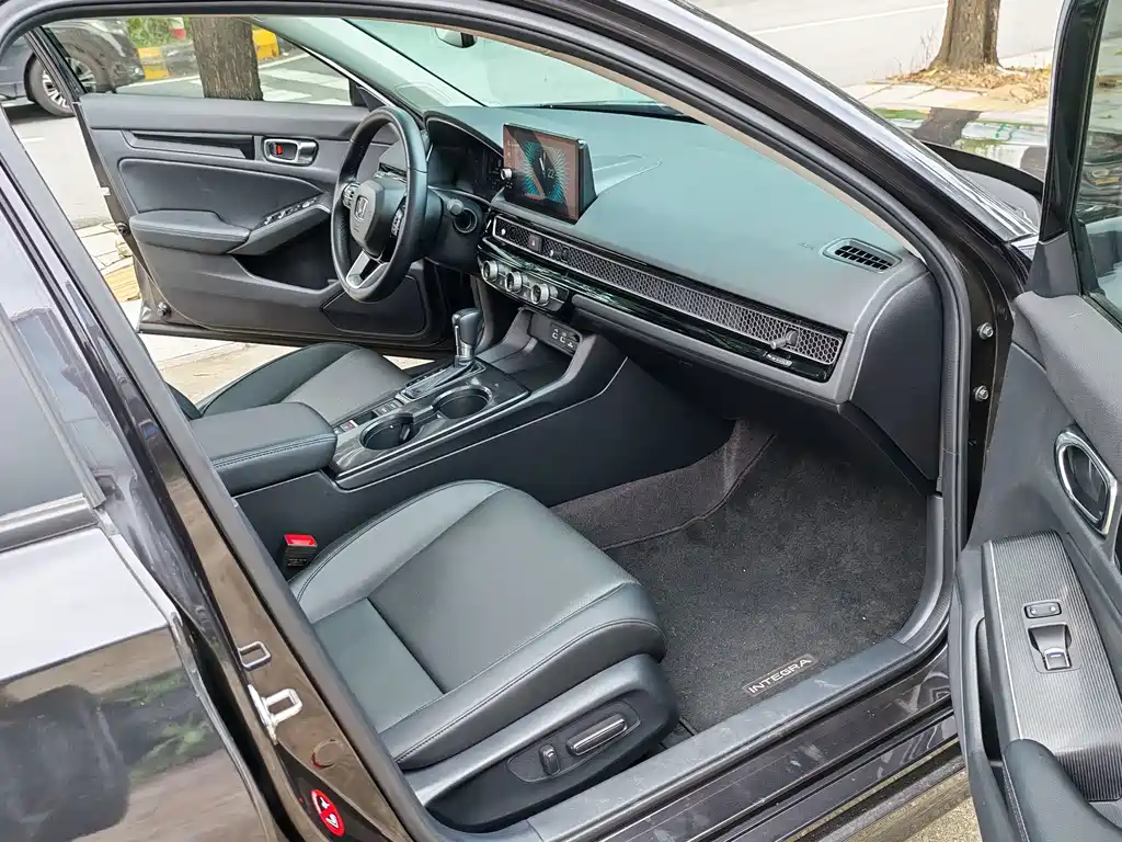 Honda Integra — миниатюра 8