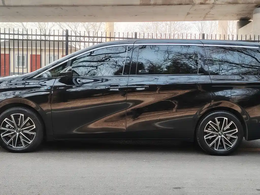 GAC TRUMPCHI E8 NEW ENERGY