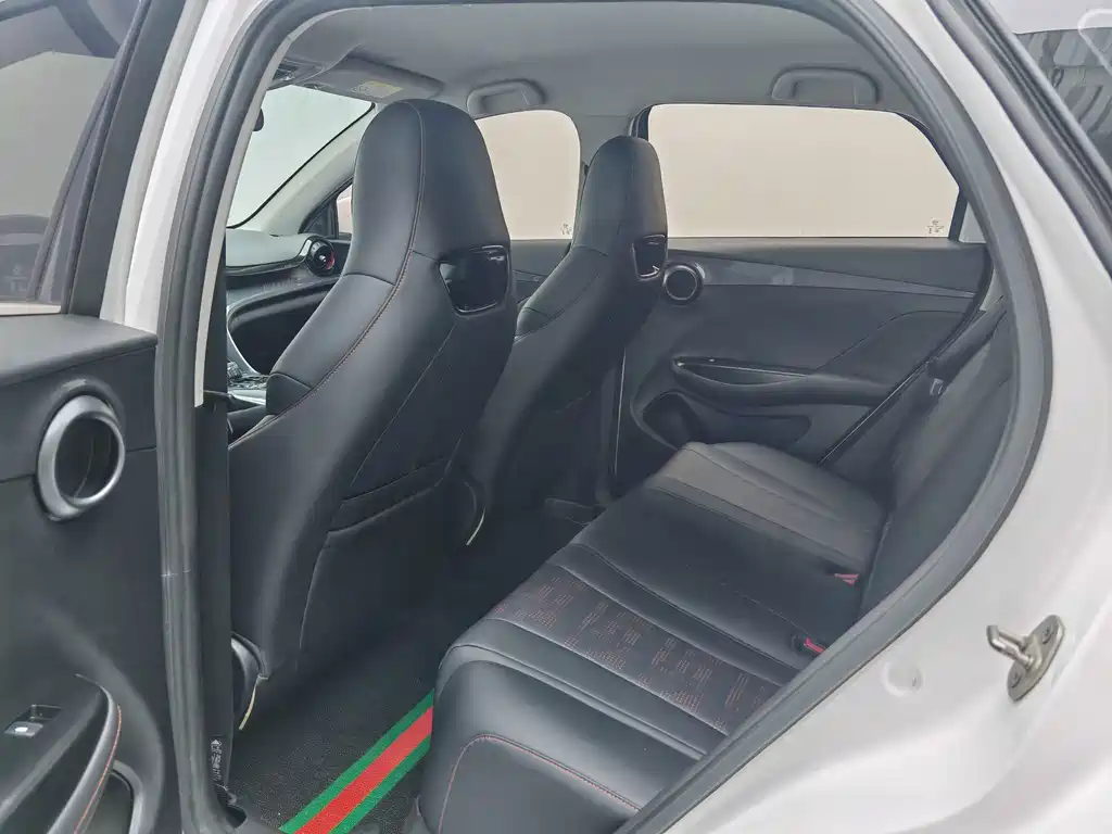 BYD e2 — миниатюра 9