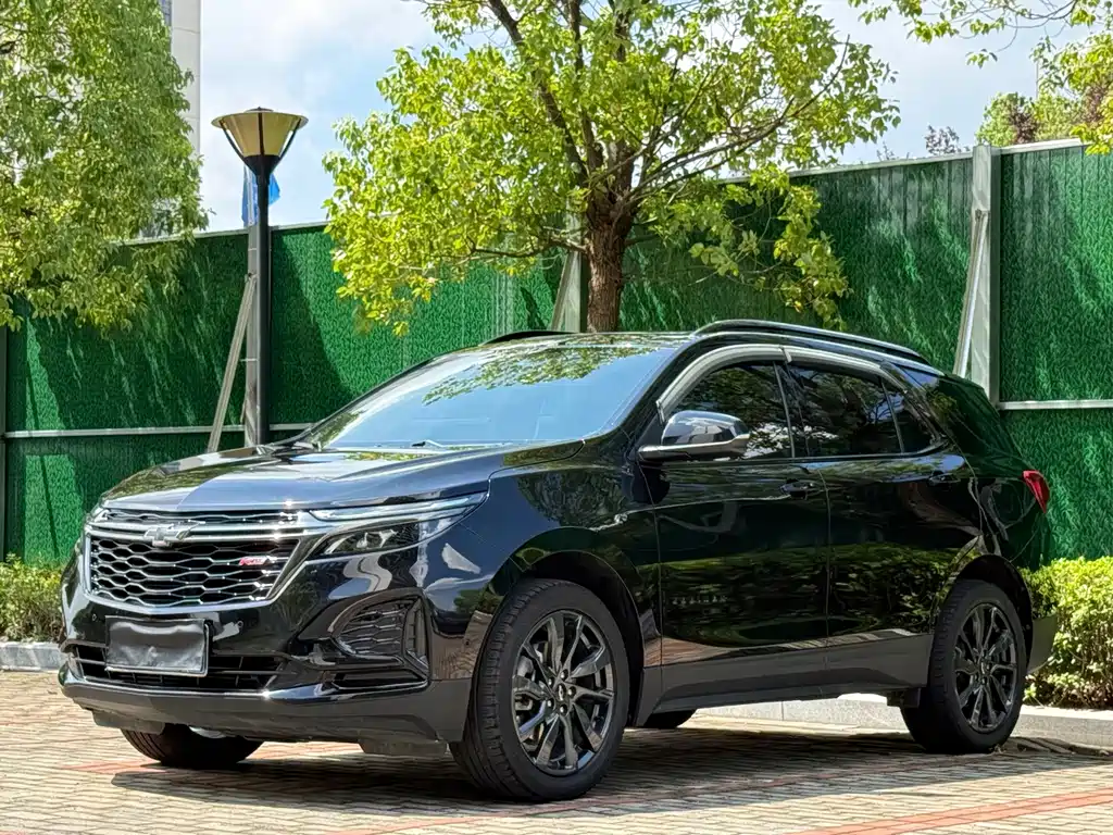 Chevrolet Equinox 550T RS 4WD Smart Defend Realm Edition, фото 2