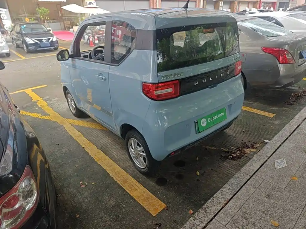 Wuling MINIEV — миниатюра 5