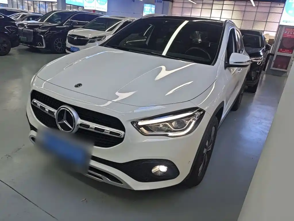Mercedes-Benz GLA