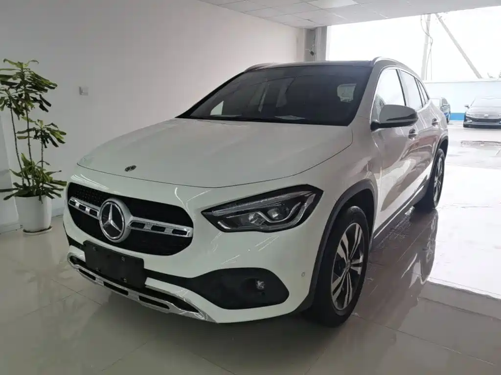 Mercedes-Benz GLA — миниатюра 2