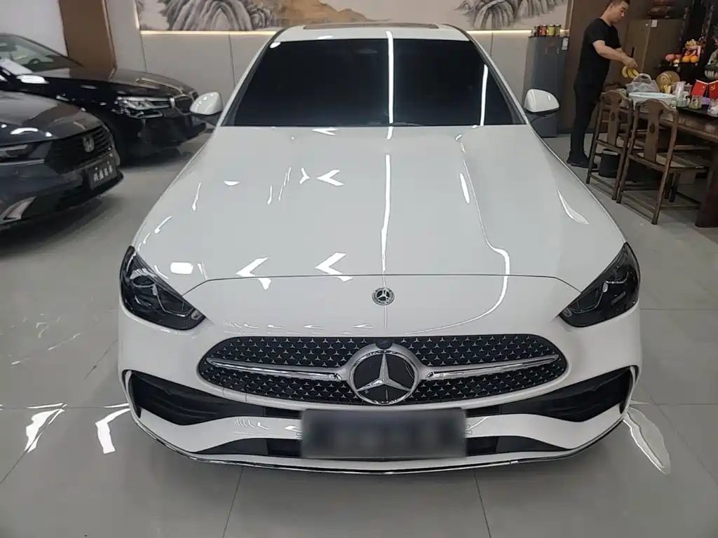Mercedes-Benz C-Class — миниатюра 3