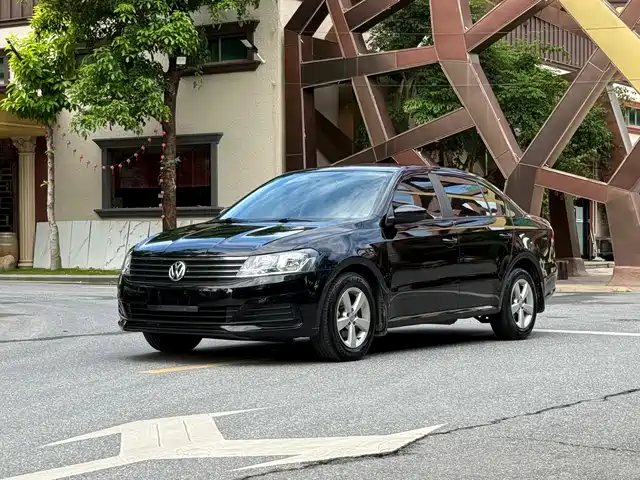 VOLKSWAGEN LAVIDA 2020