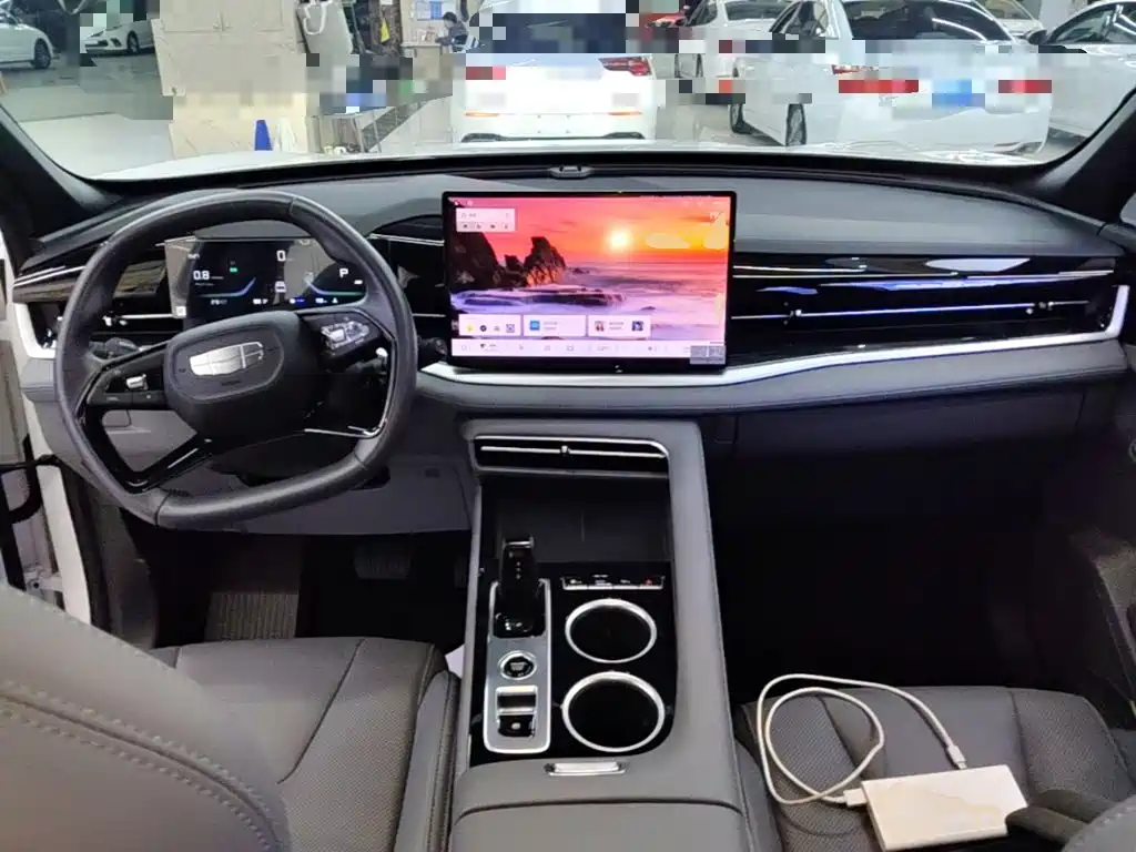 Geely Boyue — миниатюра 10