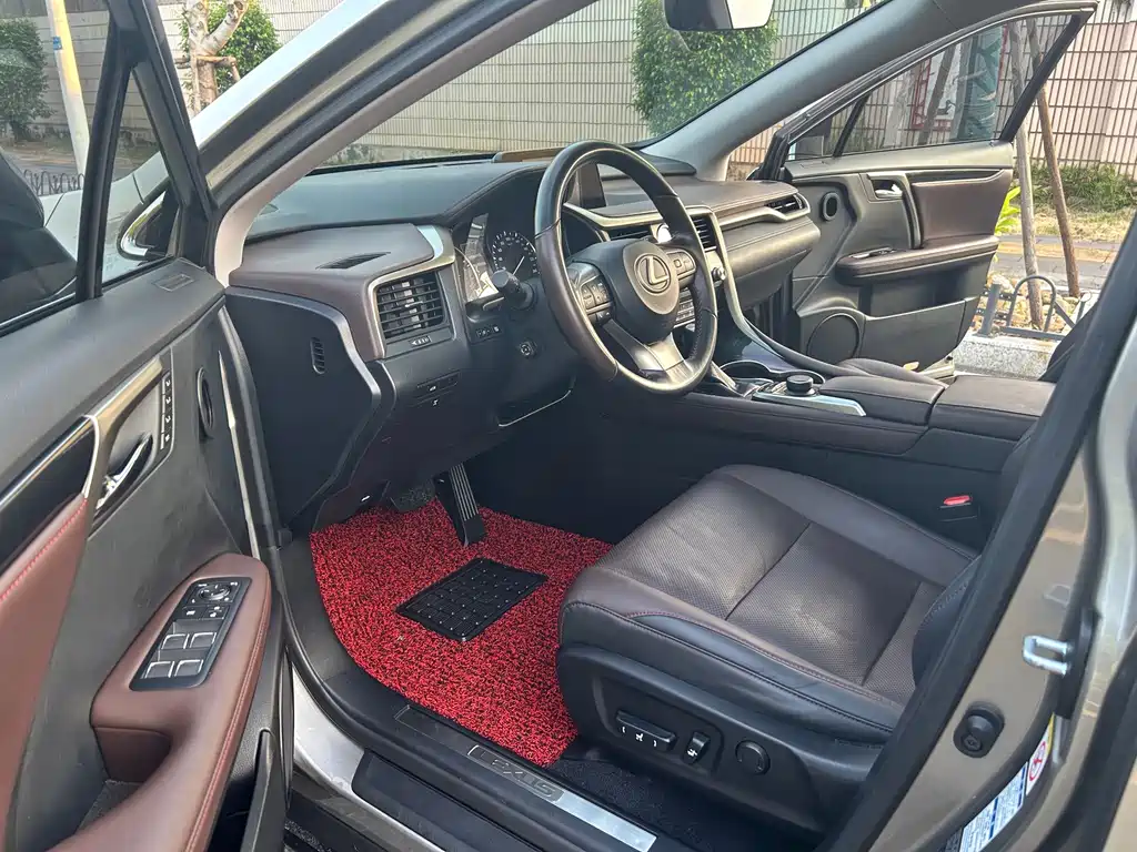 Lexus RX — миниатюра 4