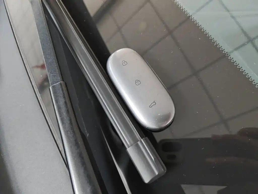 Li Auto Li L9 — миниатюра 9