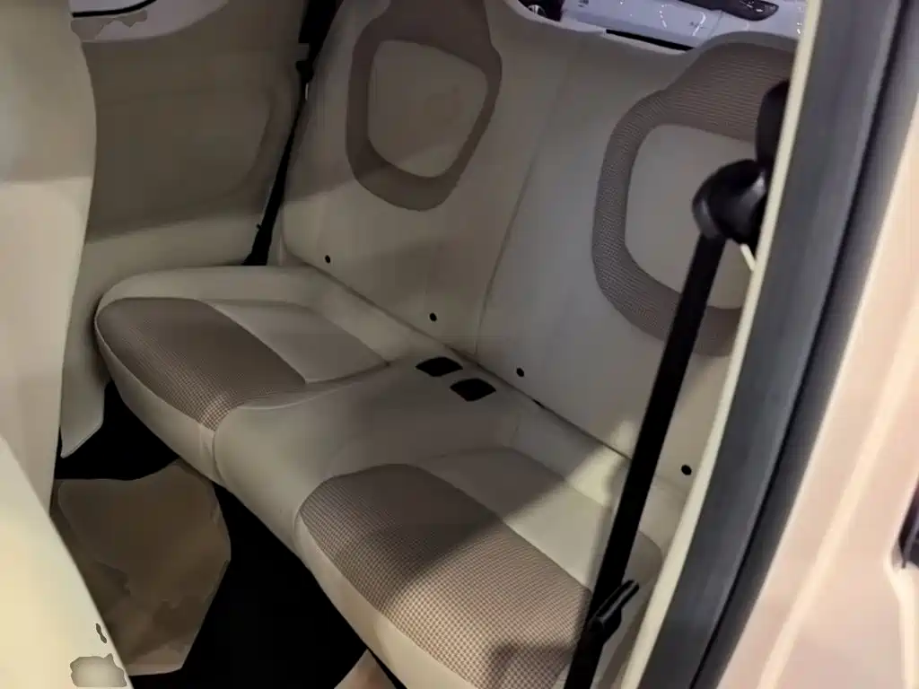 Wuling MINIEV — миниатюра 17