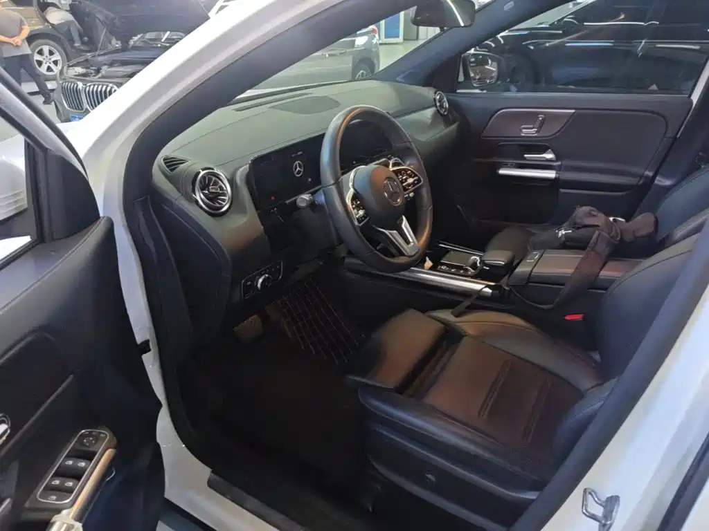 Mercedes-Benz GLA — миниатюра 15