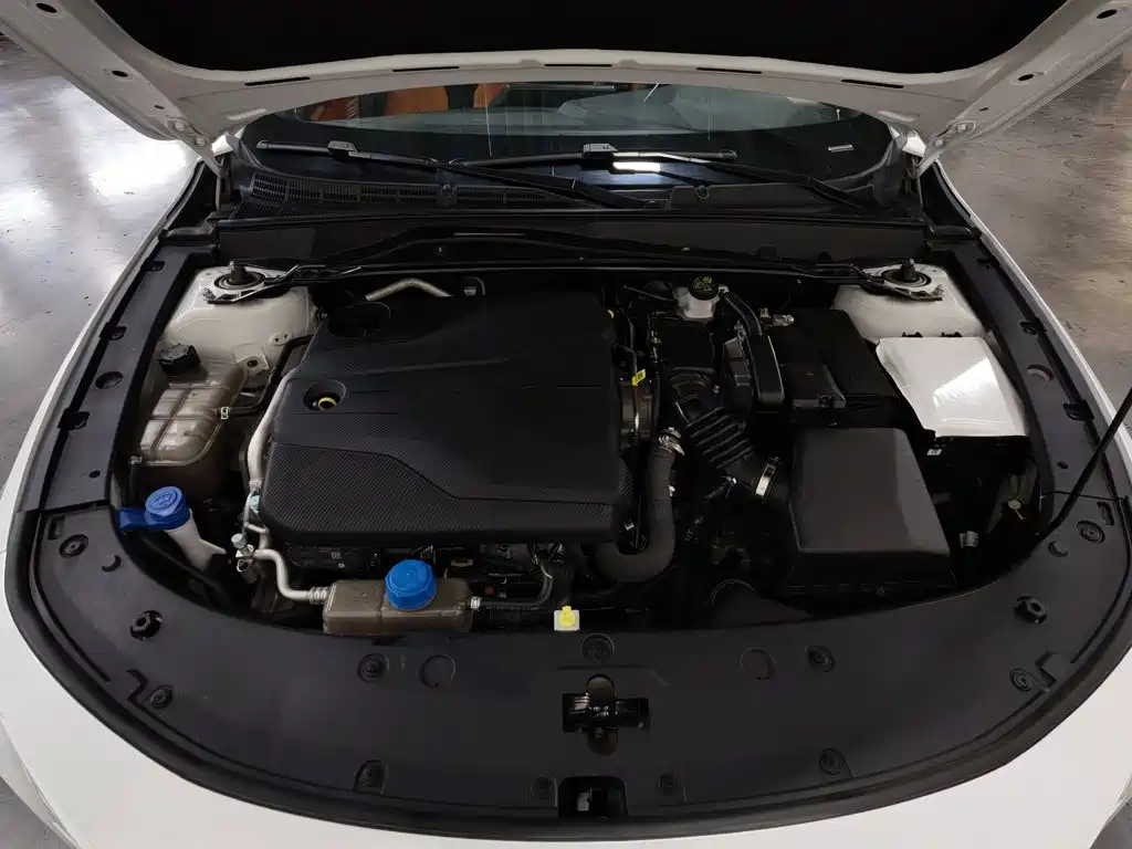 Changan UNI-V — миниатюра 6