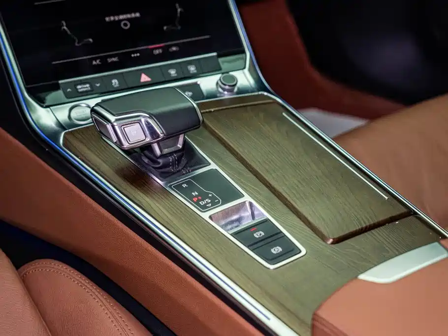Audi A6L — миниатюра 11