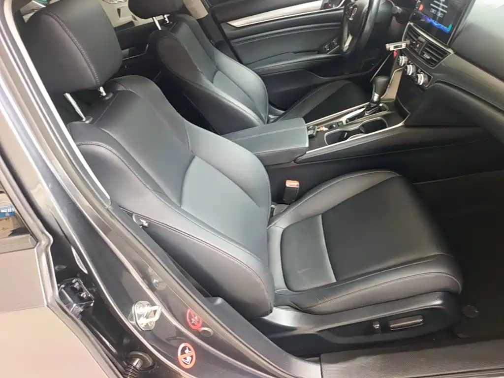 Honda Accord — миниатюра 25