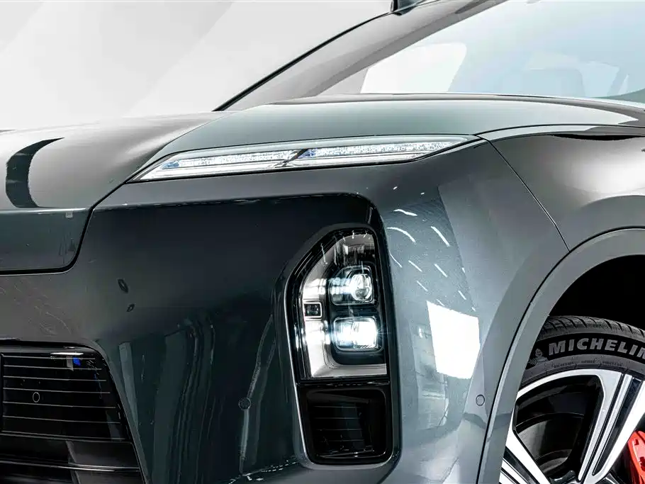 NIO ES8 — миниатюра 4