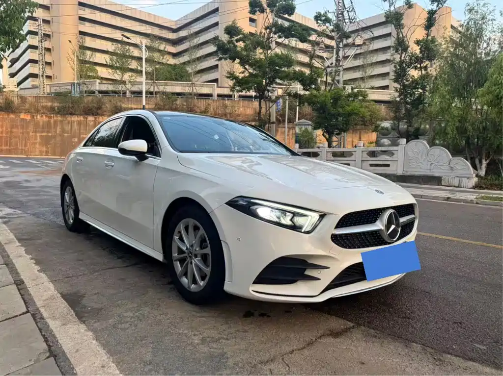 Mercedes-Benz A-Class — миниатюра 2