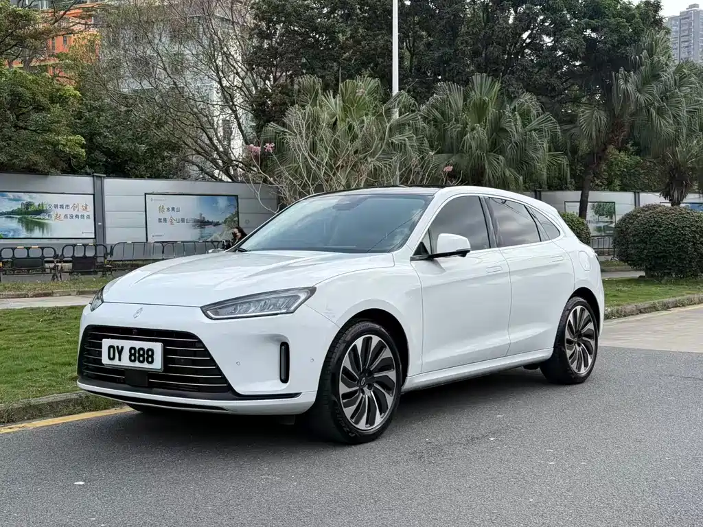 AITO ASK THE WORLD M5