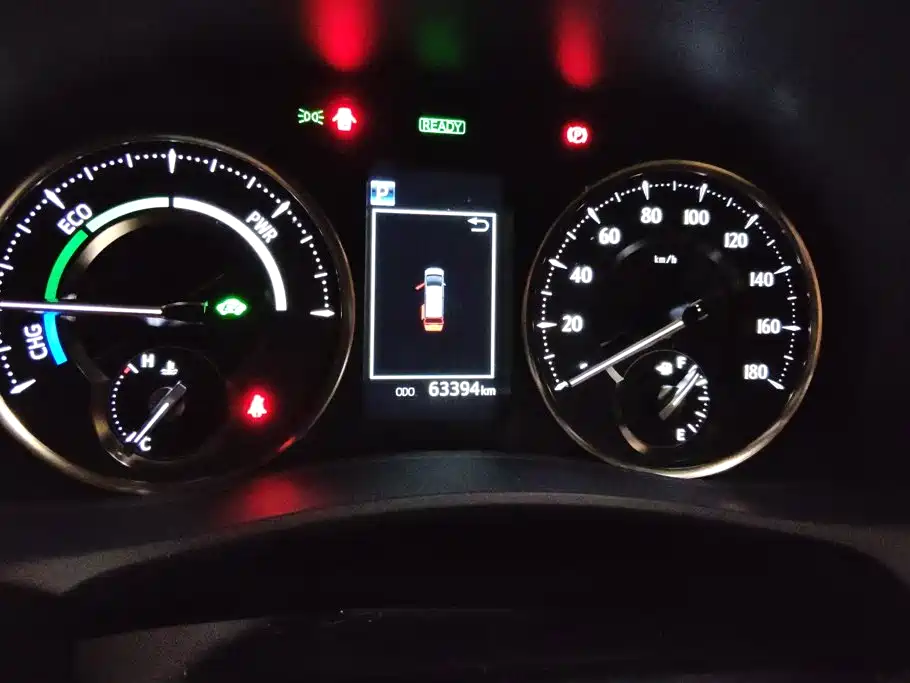 Toyota Alphard — миниатюра 14