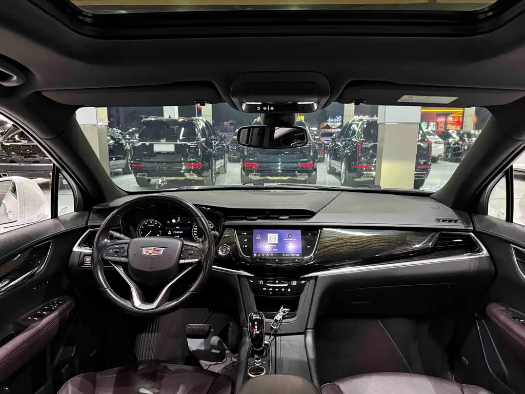 Cadillac XT6 — миниатюра 8