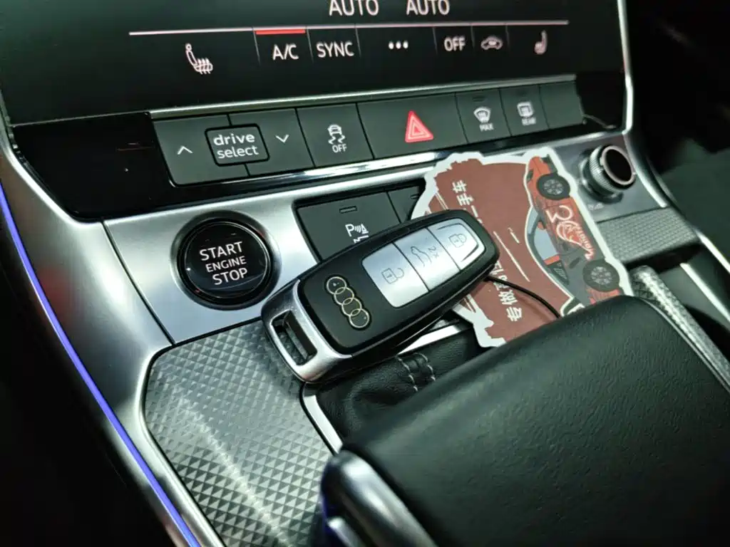 Audi A7L — миниатюра 9