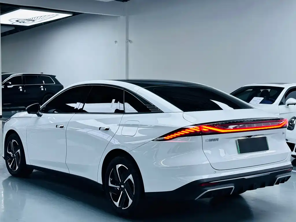 GEELY GALAXY GALAXY L6