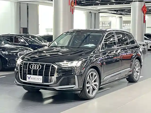 Audi Q 7 2022 55 TFSI quattro S line Sport — фото 1