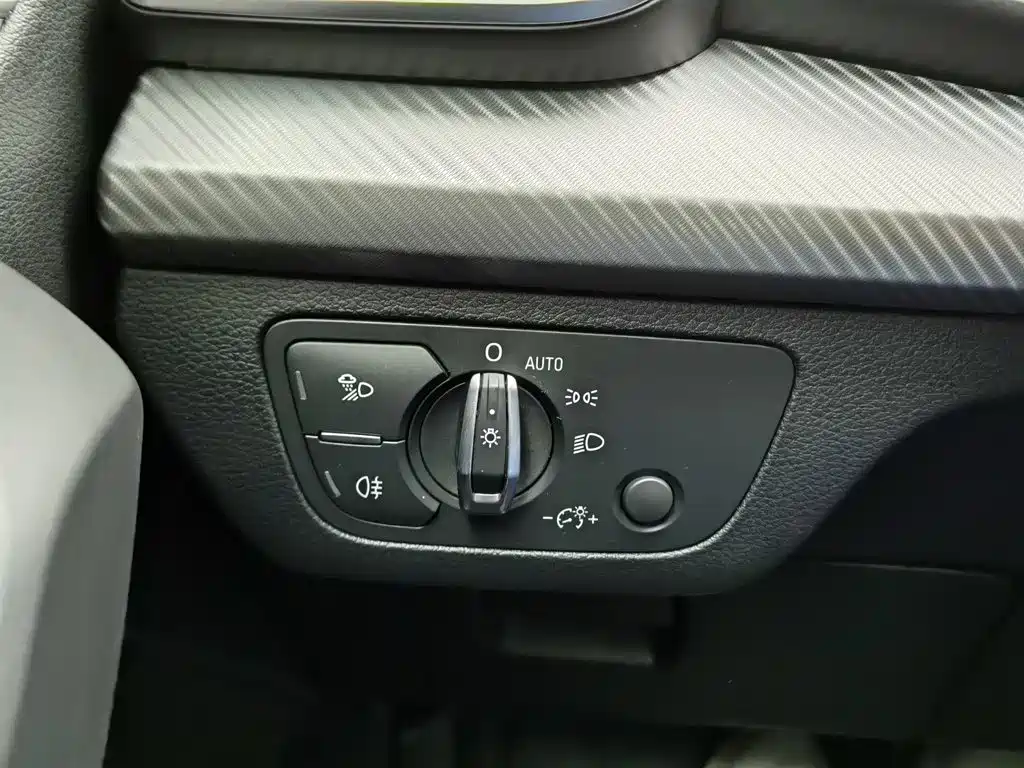 Audi Q5L — миниатюра 21