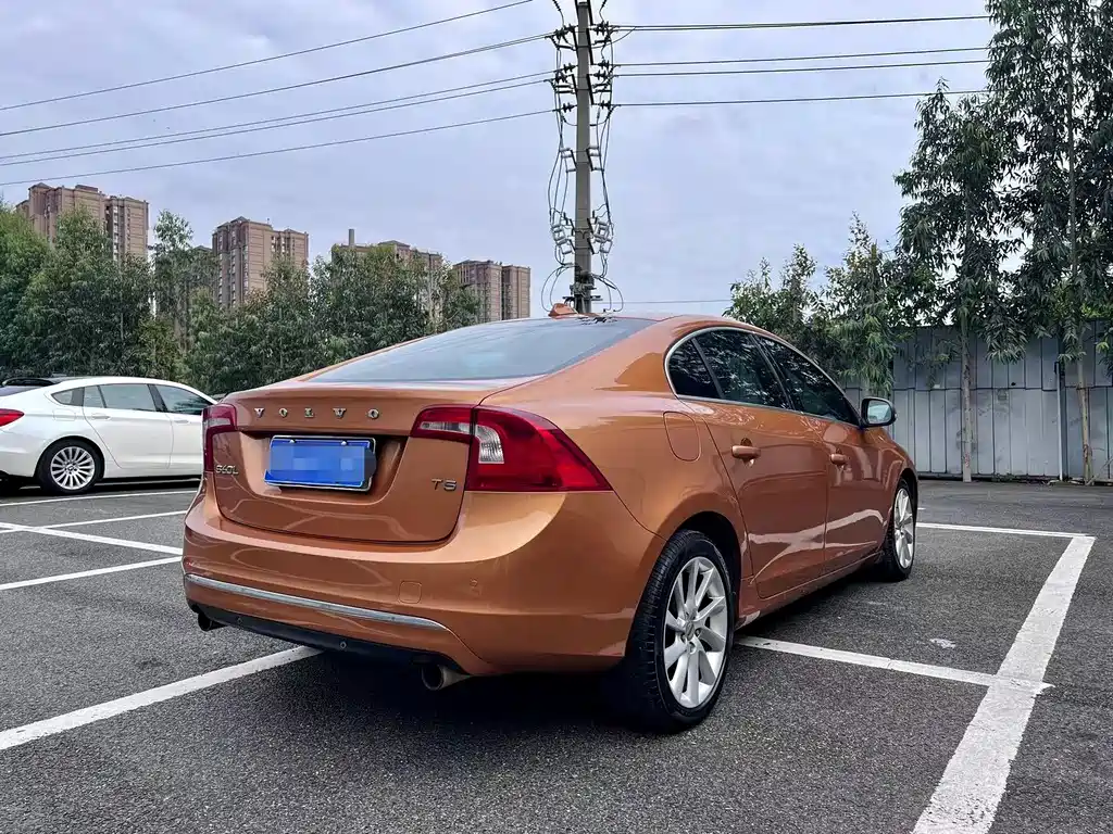 Volvo S60 — миниатюра 4