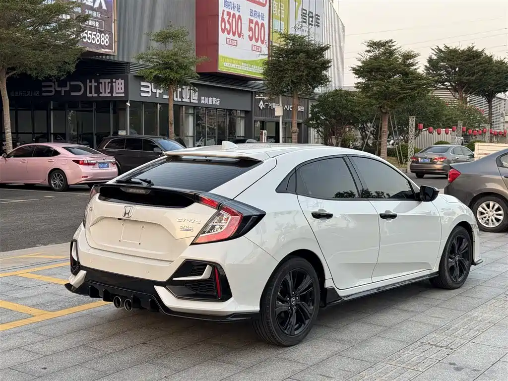 Honda Civic — миниатюра 9