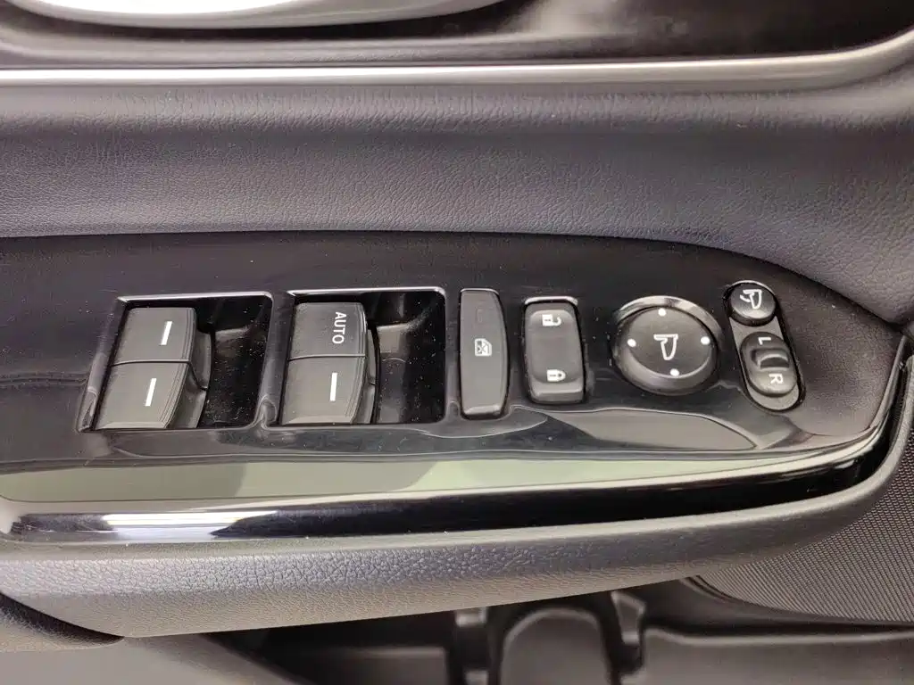 Honda CR-V — миниатюра 9