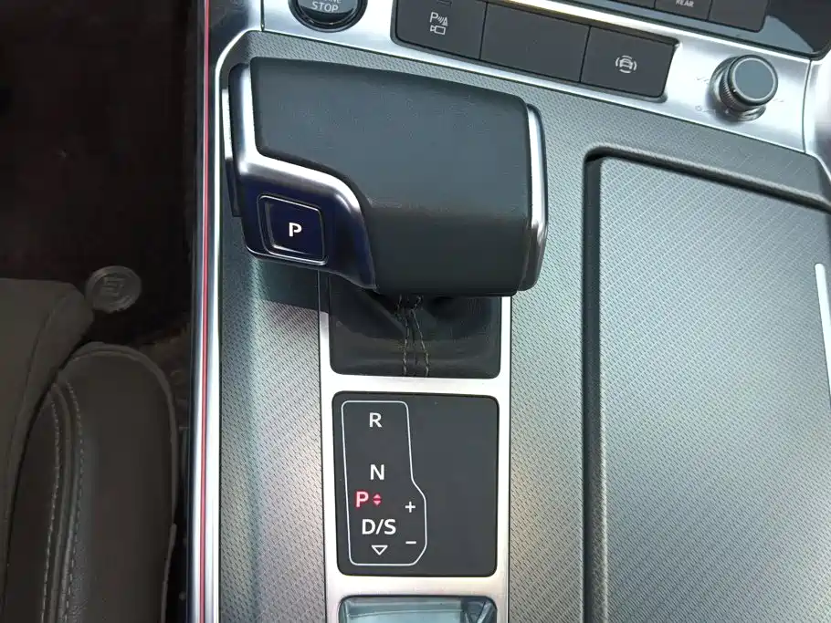 Audi A7L — миниатюра 16