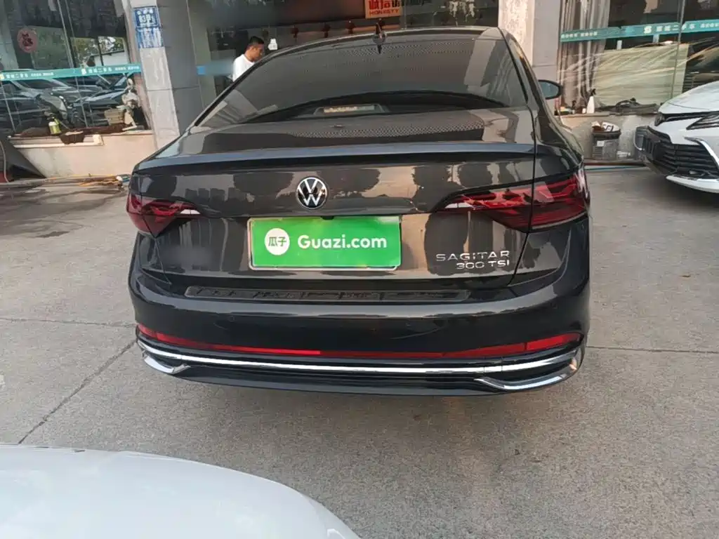 Volkswagen Sagitar — миниатюра 6