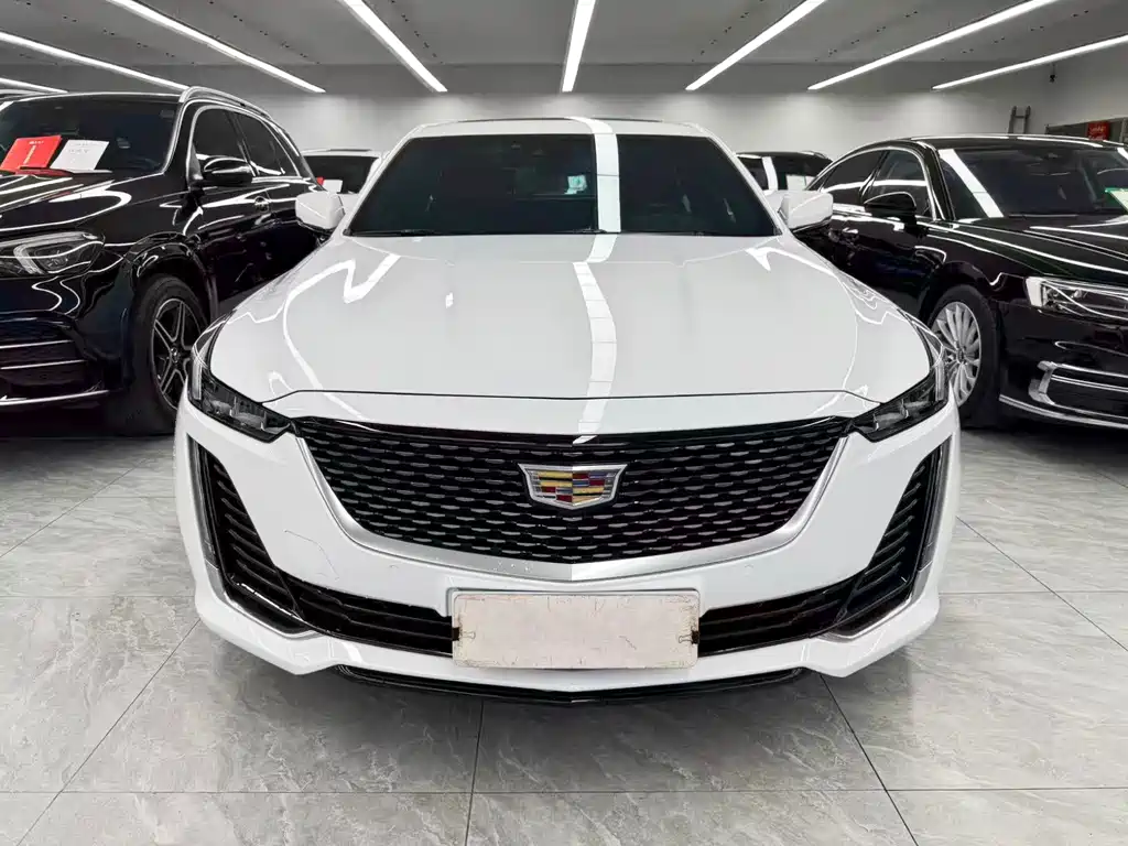 Cadillac CT5 — миниатюра 2