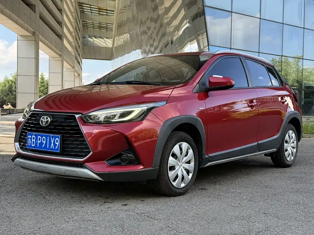 Купить Toyota Yaris L