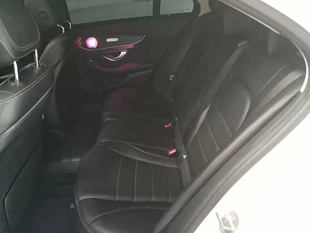 Mercedes-Benz C-Class — миниатюра 17