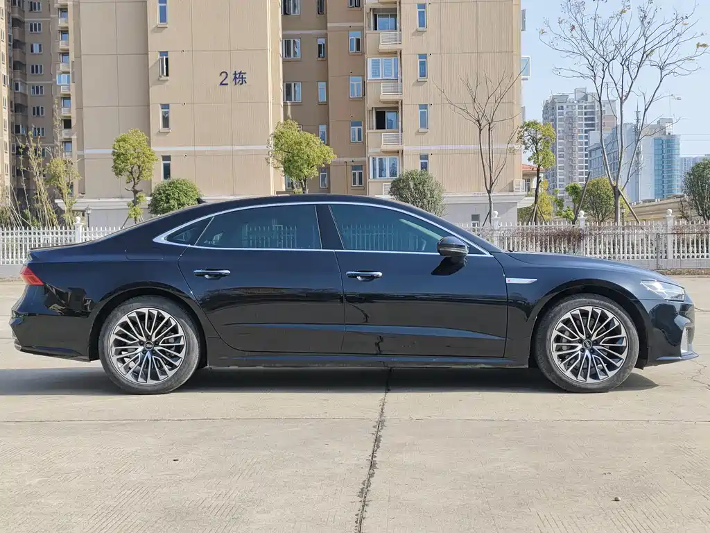 AUDI A7L
