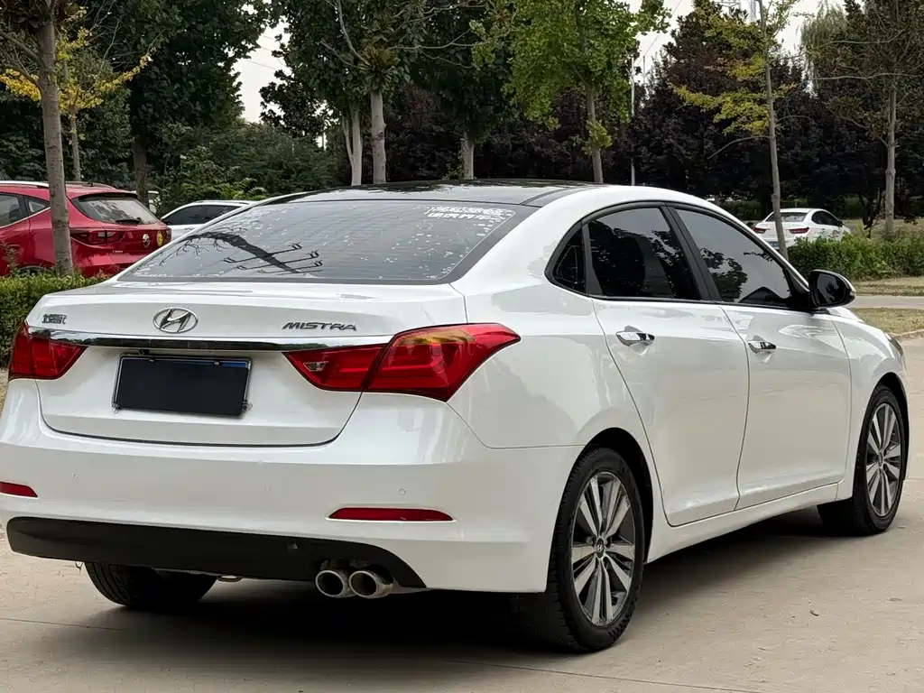 Hyundai Mistra — миниатюра 16
