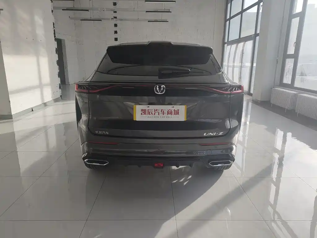 CHANGAN UNI Z NEW ENERGY