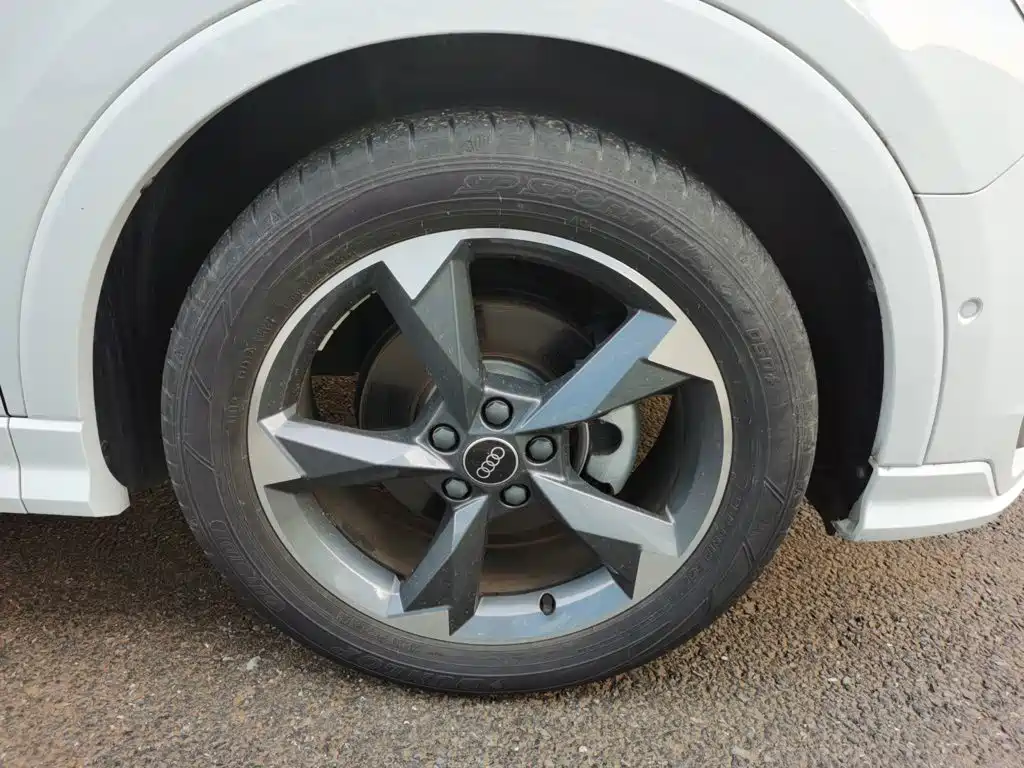 Audi Q3 — миниатюра 24
