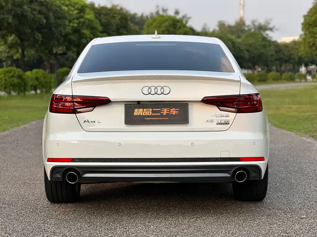 Audi A4L 2018 30 45 TFSI quattro Sport