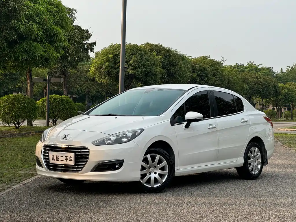 Peugeot 308 2015