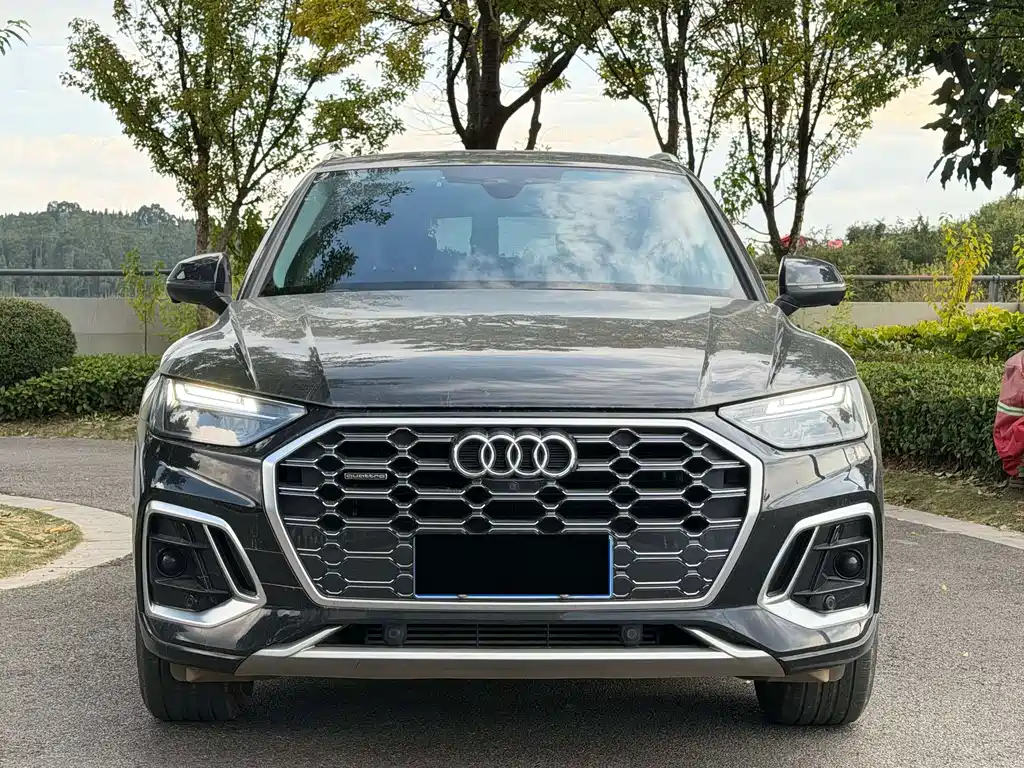 Audi Q5L — миниатюра 2