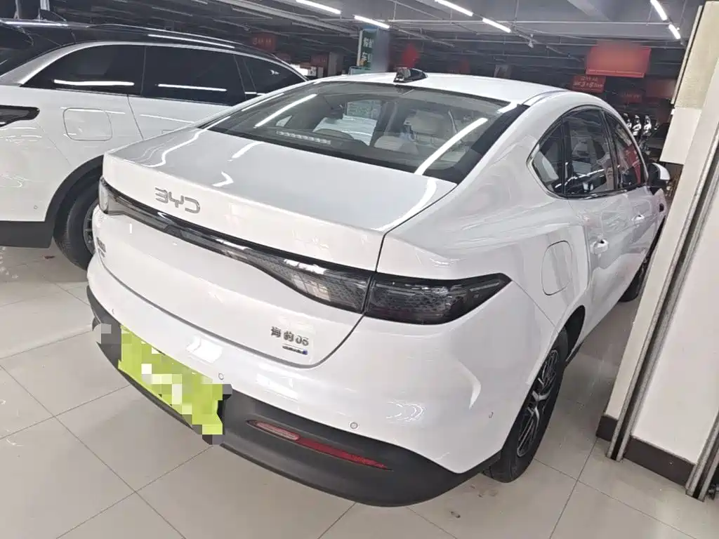 BYD Seal 05 DM-i — миниатюра 7