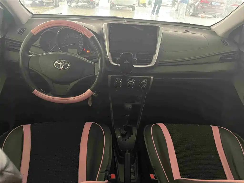 TOYOTA VIOS