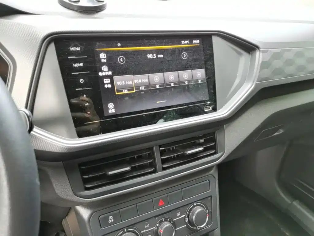 Volkswagen T-Cross — миниатюра 13