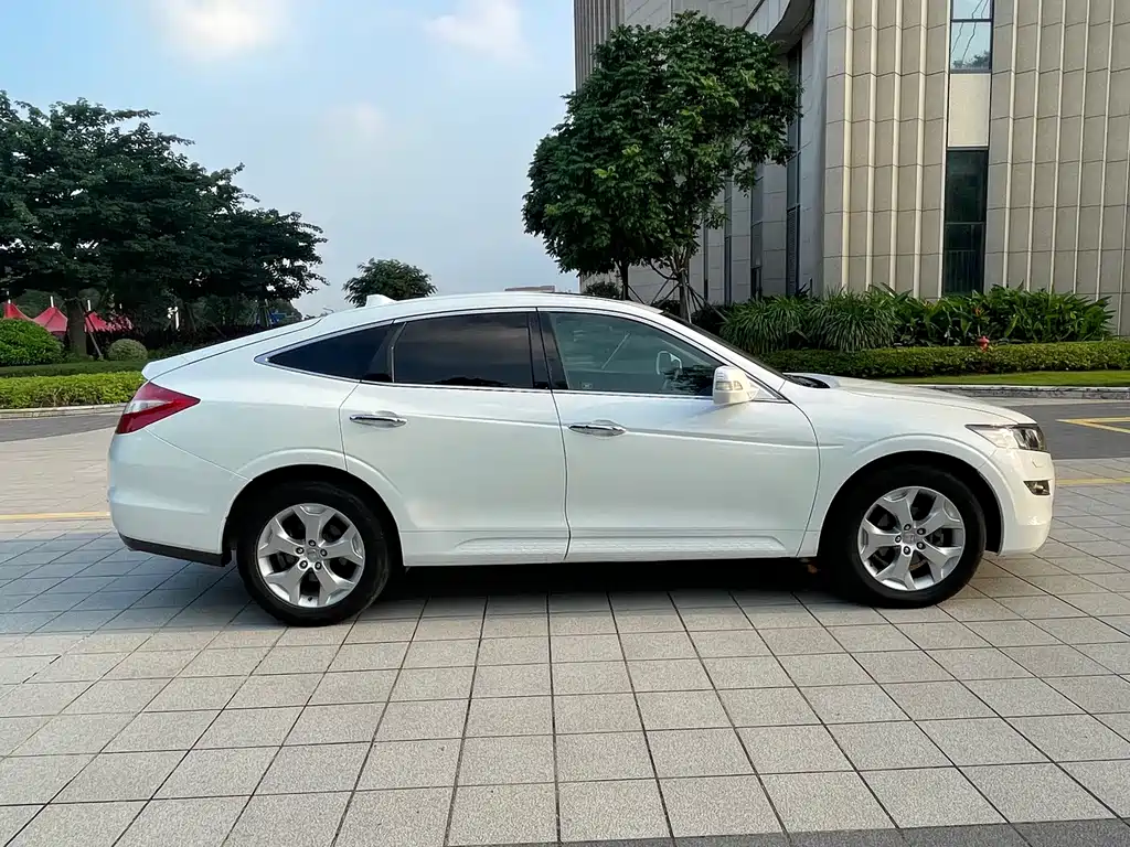 Honda Crosstour — миниатюра 8