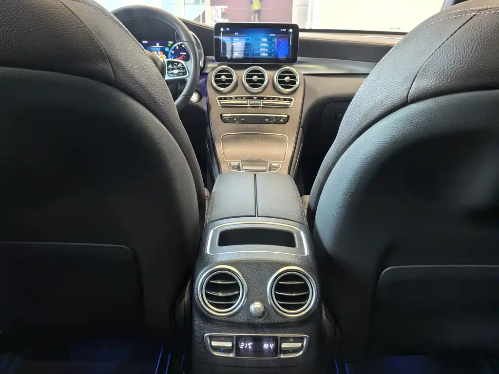 Mercedes-Benz GLC — миниатюра 12