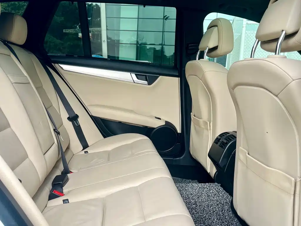 Mercedes-Benz C-Class (Import) — миниатюра 10
