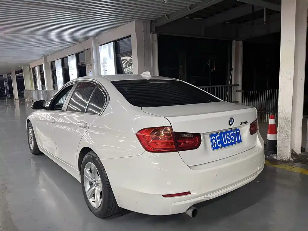 BMW 3 Series — миниатюра 7