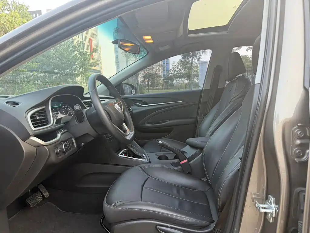 Buick Excelle — миниатюра 6